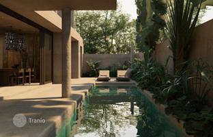 3-bedroom villa 230 m² in Abang for $359,000