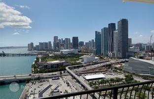1-bedroom apartments in condo 74 m² in Miami for $369,000