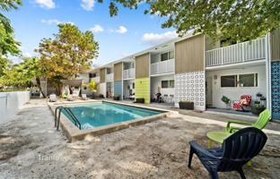 Apartment 1,478 m² in Pinecrest for $5,900,000