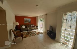 3-bedroom house 126 m² in Sunrise for $380,000