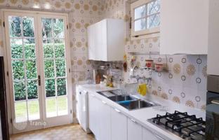 5-bedroom villa 200 m² in Forte dei Marmi for 2,300,000 €