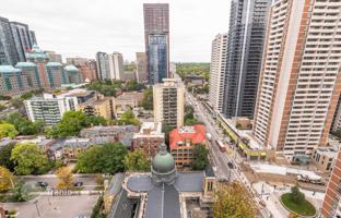 6-bedroom apartment in Sherbourne Street for C$957,000