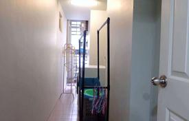 3 bed Condo in Belle Grand Rama 9 Huai Khwang Sub District for $441,000