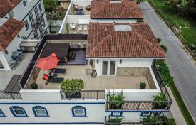 Townhome – Fort Lauderdale, Florida, USA for $1,385,000