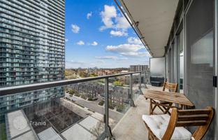 4-bedroom apartment in The Queensway for C$767,000