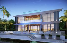 Spacious villa with a backyard, a pool, a sitting area, a terrace and a garage, Miami Beach, USA for $5,450,000