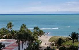 Designer apartment with a beautiful ocean view in Surfside, Florida, USA for $1,175,000