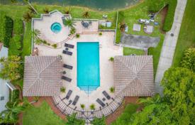 Townhome – Doral, Florida, USA for $1,399,000