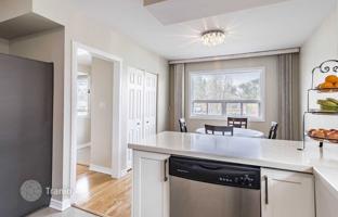 10-bedroom house in Etobicoke for C$1,408,000
