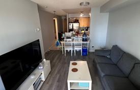 Apartment – Yonge Street, Toronto, Ontario,  Canada for C$856,000