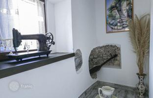 2-bedroom house 80 m² in Primorje-Gorski Kotar County for 345,000 €