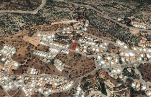 Land plot in Paphos for 215,000 €