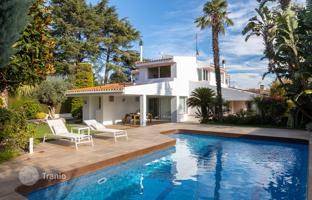 6-bedroom house 390 m² in Alella for 1,390,000 €
