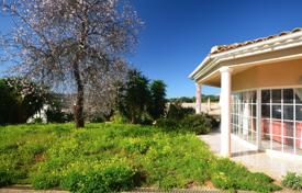Charming 3-Bedroom
Villa in tranquil area-Great Potential for 449,000 €