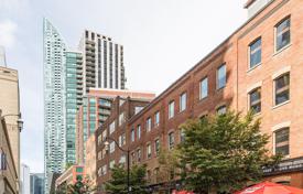 Apartment – Scott Street, Old Toronto, Toronto,  Ontario,   Canada for C$876,000