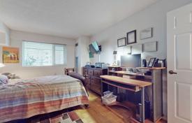 Apartment – Scarlett Road, Toronto, Ontario,  Canada for C$713,000