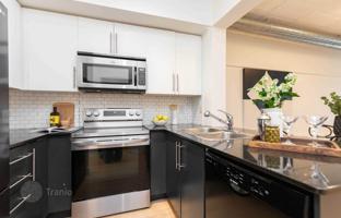5-bedroom apartment in Lansdowne Avenue for C$942,000