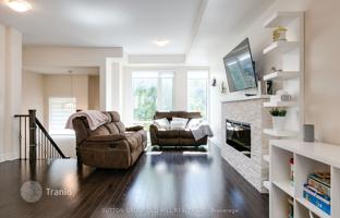 9-bedroom townhouse in Etobicoke for C$1,641,000