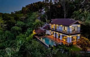 4-bedroom villa 250 m² in Mueang Phuket for $1,130,000