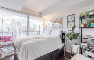 5-bedroom apartment in Wood Street for C$964,000