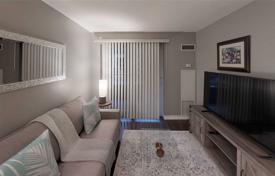 Apartment – Wellington Street West, Old Toronto, Toronto,  Ontario,   Canada for C$1,035,000