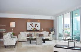 Designer five-room apartment just a step away from the ocean, Aventura, Florida, USA for 1,043,000 €