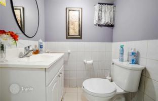 7-bedroom townhouse in York for C$1,715,000