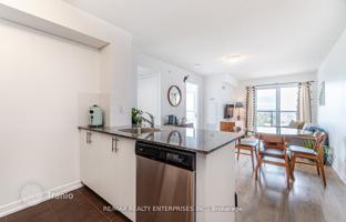 6-bedroom apartment in Dupont Street for C$788,000