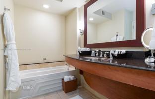 Condo 51 m² in Collins Avenue for $280,000
