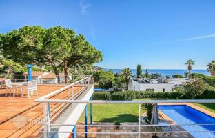 4-bedroom house 350 m² in Blanes for 975,000 €