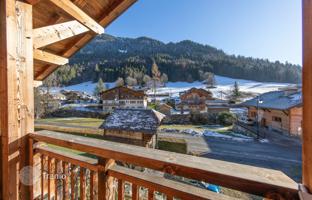 3-bedroom mansion 107 m² in Morzine for 1,190,000 €