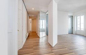 5-room apartment in Milan. Price on request