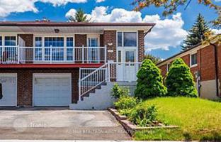 10-bedroom townhouse in North York for C$1,286,000
