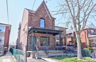 9-bedroom house in Old Toronto for C$2,242,000