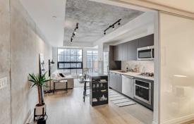 Apartment – Richmond Street West, Old Toronto, Toronto,  Ontario,   Canada for C$855,000