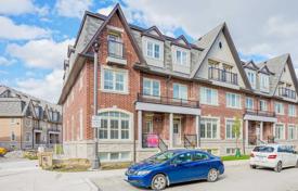 Terraced house – Scarborough, Toronto, Ontario,  Canada for C$946,000