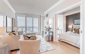 Apartment – Queens Quay West, Old Toronto, Toronto,  Ontario,   Canada for C$897,000