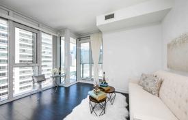 Apartment – University Avenue, Old Toronto, Toronto,  Ontario,   Canada for C$1,019,000