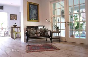 3-bedroom house 215 m² in Miami for $1,649,000