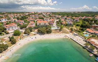 Land plot 1,770 m² in Istria County for 630,000 €