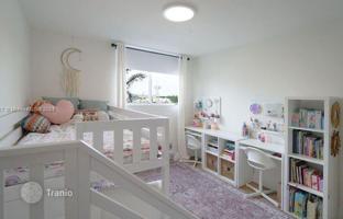 2-bedroom apartments in condo 93 m² in West Avenue for $699,000