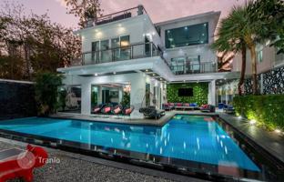 8-bedroom villa 800 m² in Chonburi for $742,000