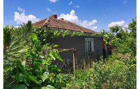 One-storey house in the village of Poroy, Burgas region, Bulgaria, 80 sq. m. and a yard of 600 sq. m. 36,000 euros for 36,000 €