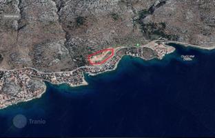 Land plot 1,376 m² in Karlobag for 303,000 €