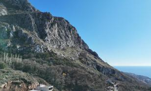 Land plot 1,262 m² in Budva for 290,000 €