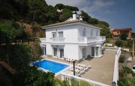 Luxury villa with a swimming pool and a panoramic sea view in the best area of Lloret de Mar, Spain for 1,024,000 €