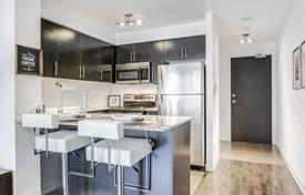 Apartment – Yonge Street, Toronto, Ontario,  Canada for C$767,000