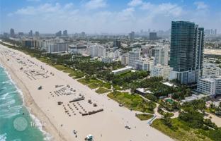 2-bedroom apartments in condo 122 m² in Miami Beach for $4,975,000