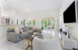 5-bedrooms townhome 359 m² in Palmetto Bay, USA for $1,950,000