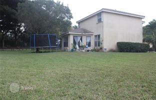 4-bedroom house 251 m² in Miramar (USA) for $715,000